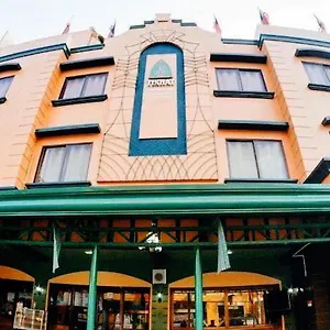 tinhat-boutique-hotel-and-restaurant.davao-hotels.com/